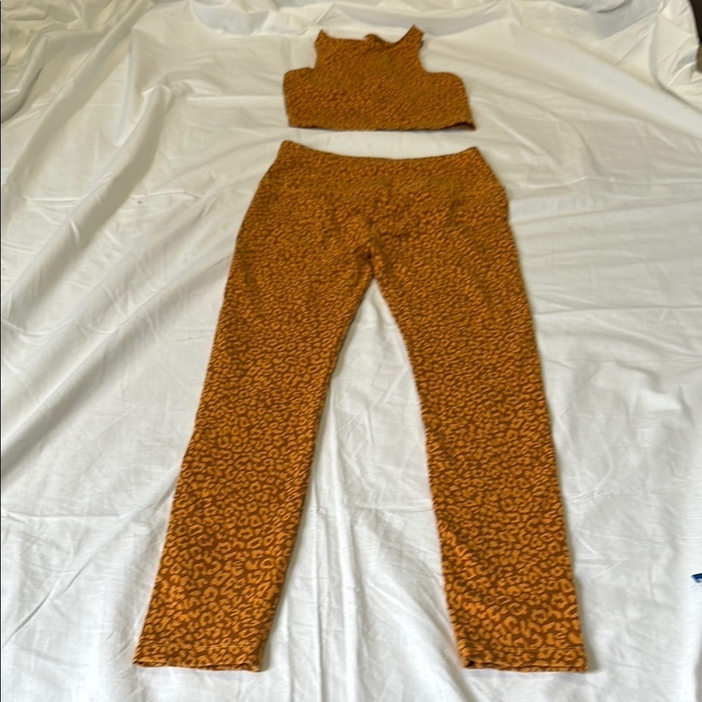 Lou & Grey Leopard Print Workout Set Leggings/Bralette XXS/XS